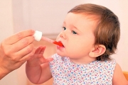 Лающий кашель и температура у ребенка, как лечить?